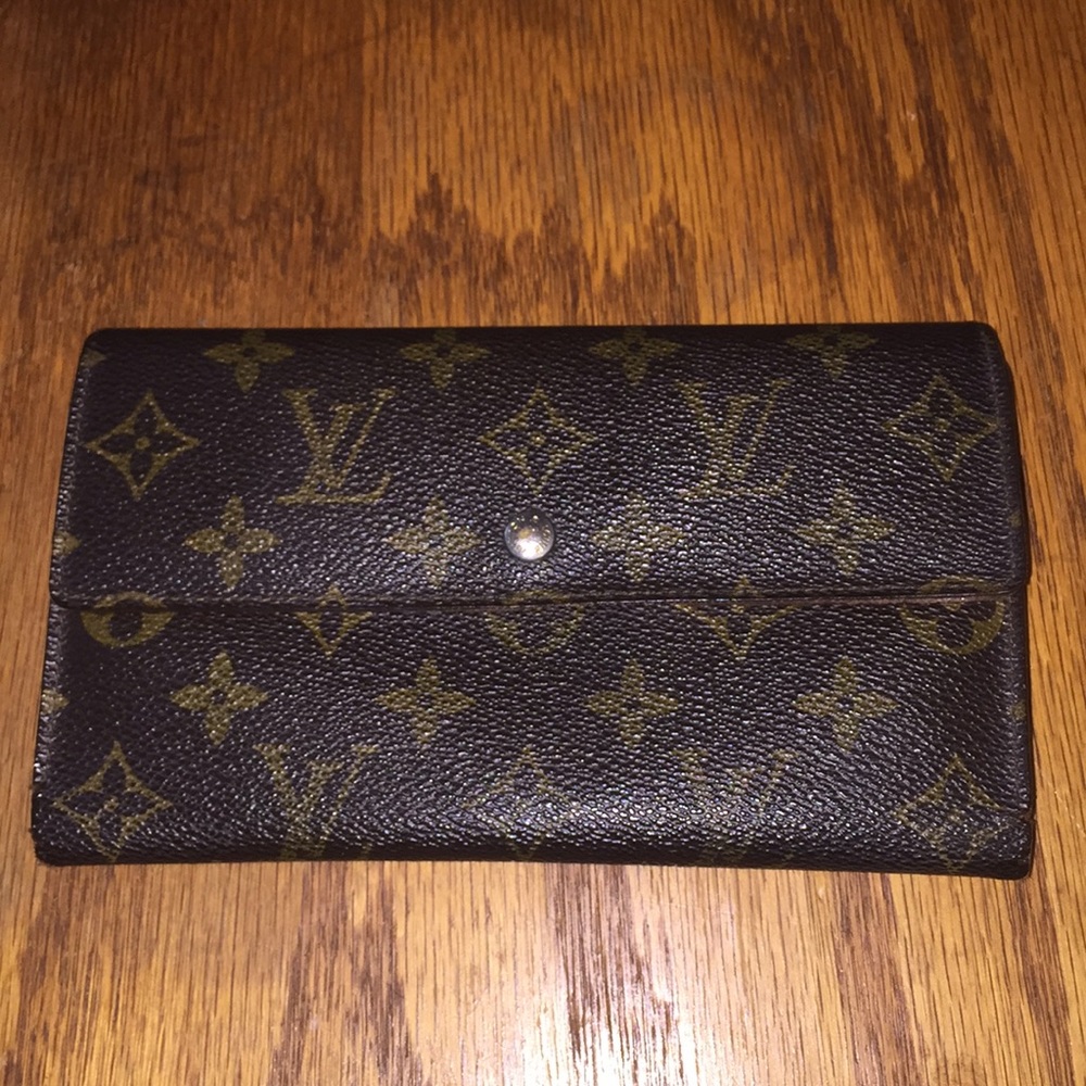 Authentic Louis Vuitton wallet